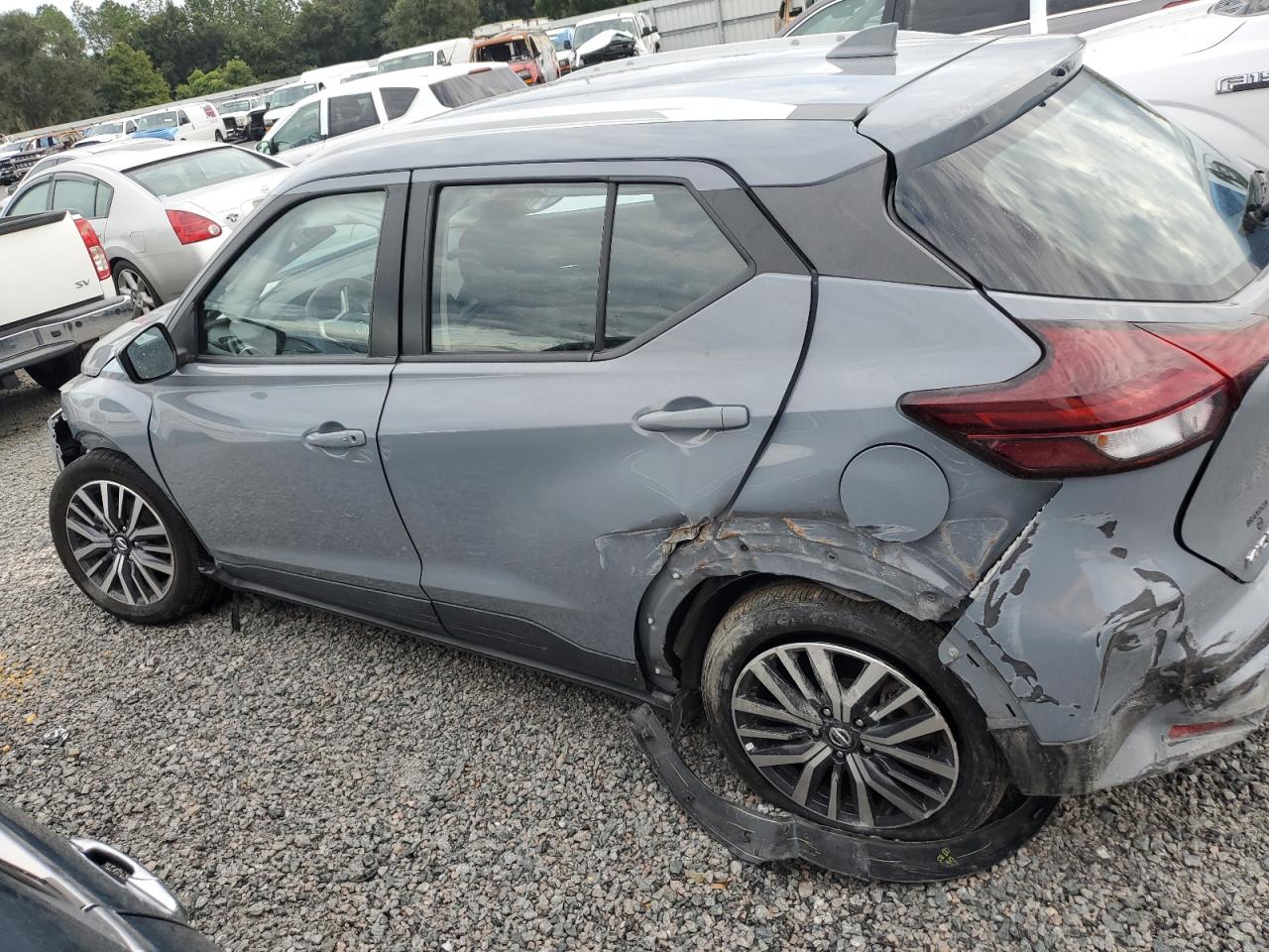 Lot #2980825392 2021 NISSAN KICKS SV