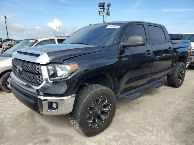 VIN 5TFDW5F12JX737500 2018 Toyota Tundra, Crewmax Sr5 no.1