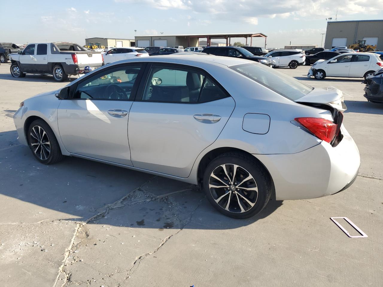 Lot #2953145681 2019 TOYOTA COROLLA L