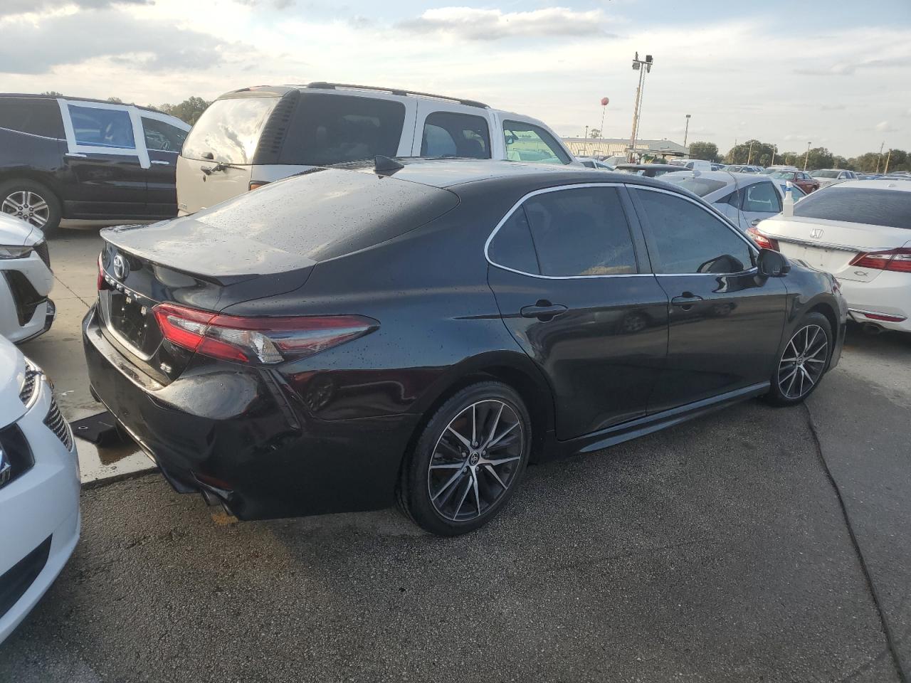 Lot #3033244820 2021 TOYOTA CAMRY SE