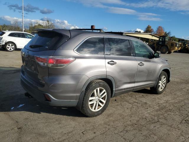 VIN 5TDBKRFH3FS189382 2015 Toyota Highlander, LE no.3