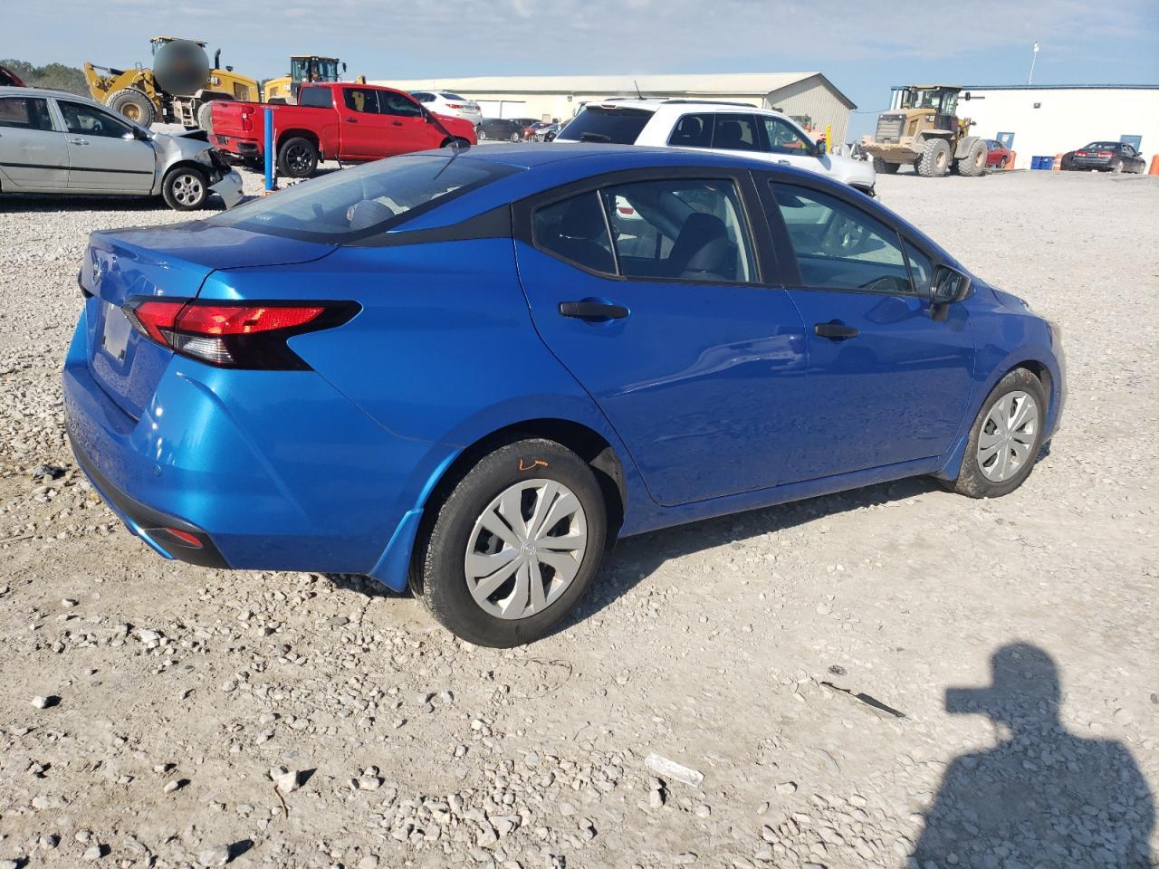 Lot #2972588913 2021 NISSAN VERSA S