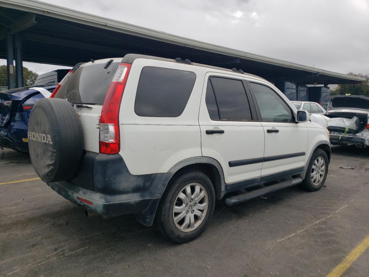 HONDA CR-V 2005 white  gas JHLRD78855C027945 photo #4