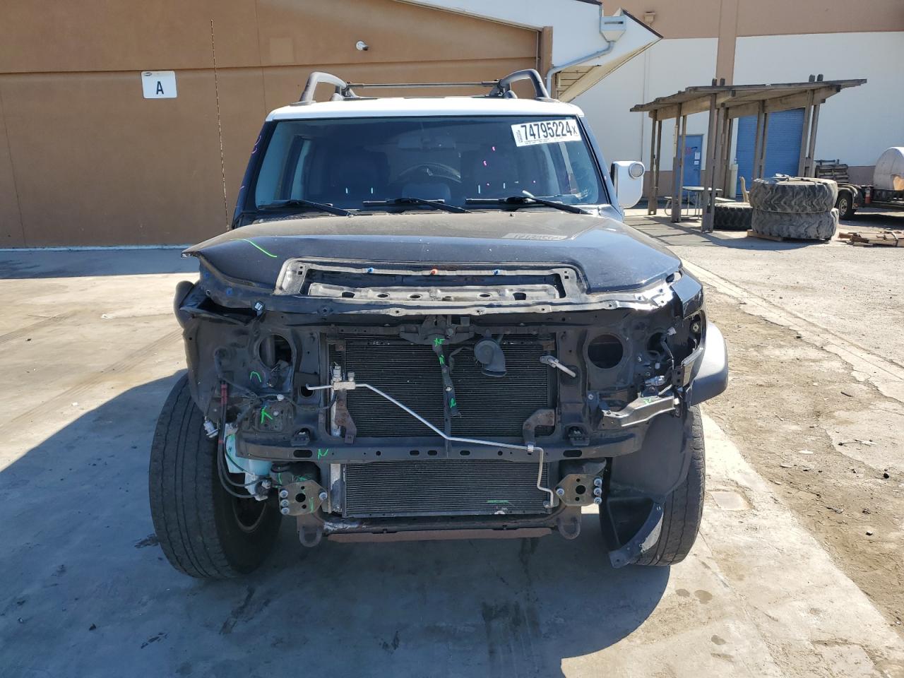 Lot #2925817238 2011 TOYOTA FJ CRUISER