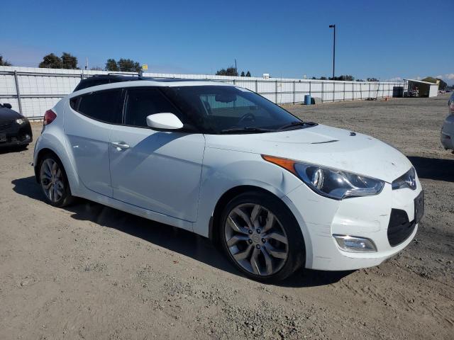 VIN KMHTC6ADXDU094486 2013 Hyundai Veloster no.4