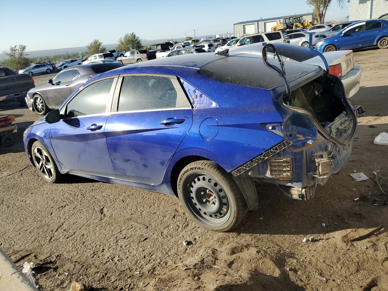 Lot #2928240721 2023 HYUNDAI ELANTRA LI