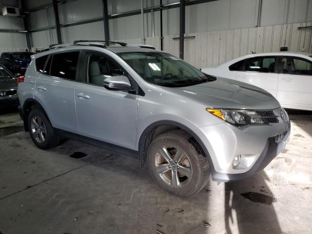 VIN JTMRFREV4FD173634 2015 Toyota RAV4, Xle no.4