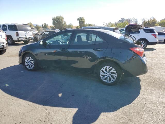 VIN 2T1BURHE3JC030005 2018 Toyota Corolla, L no.2