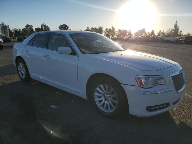 VIN 2C3CCAAG0DH513261 2013 Chrysler 300 no.4