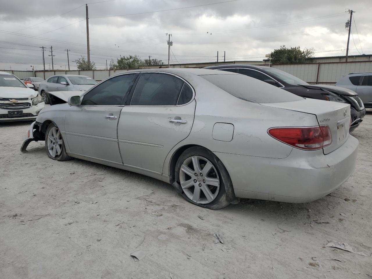 Lot #2978395995 2005 LEXUS ES 330