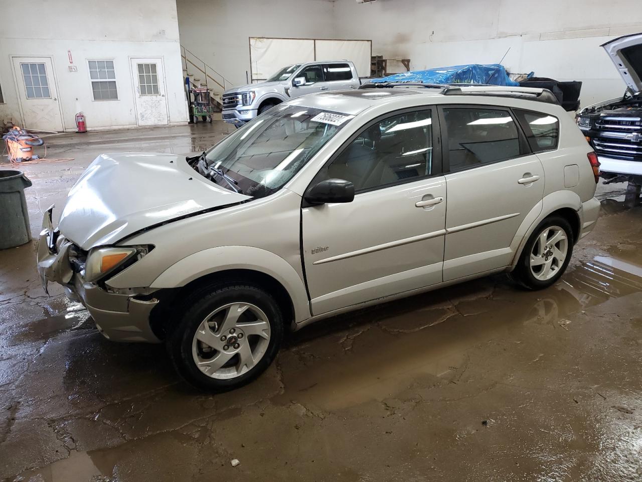 Lot #2945394499 2004 PONTIAC VIBE