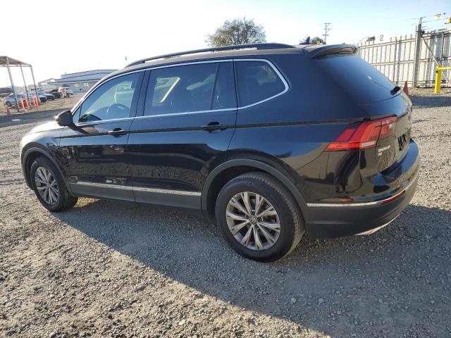 VIN 3VV3B7AX2JM103237 2018 Volkswagen Tiguan, SE no.2