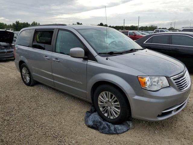 VIN 2C4RC1CG9FR697051 2015 Chrysler Town and Countr... no.4