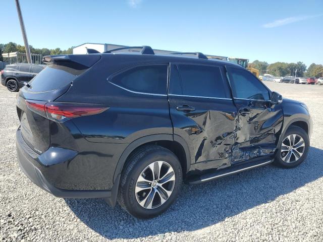 VIN 5TDKDRBH2RS556986 2024 Toyota Highlander, LE no.3