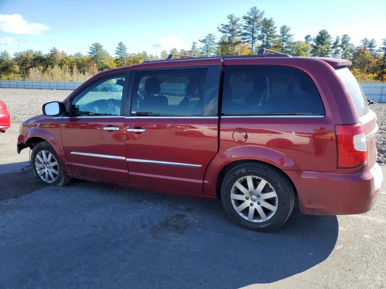 Lot #2928165848 2016 CHRYSLER TOWN & COU