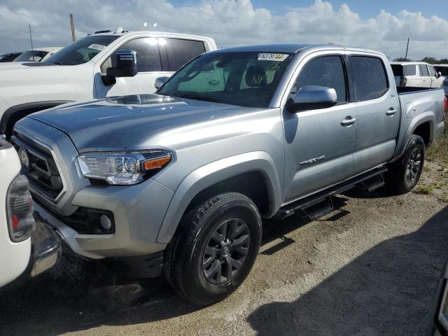 VIN 3TMAZ5CN1NM165218 2022 Toyota Tacoma, Double Cab no.1