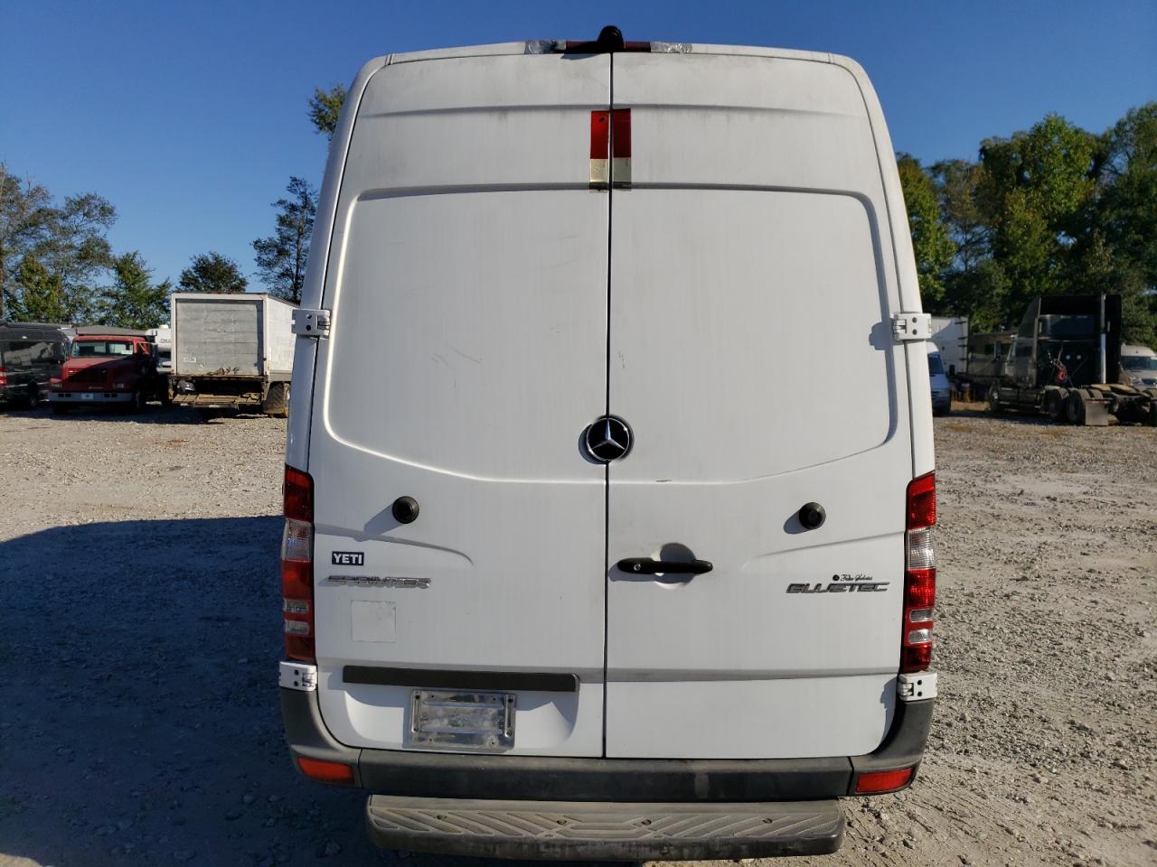 Lot #2928476823 2015 MERCEDES-BENZ SPRINTER 2