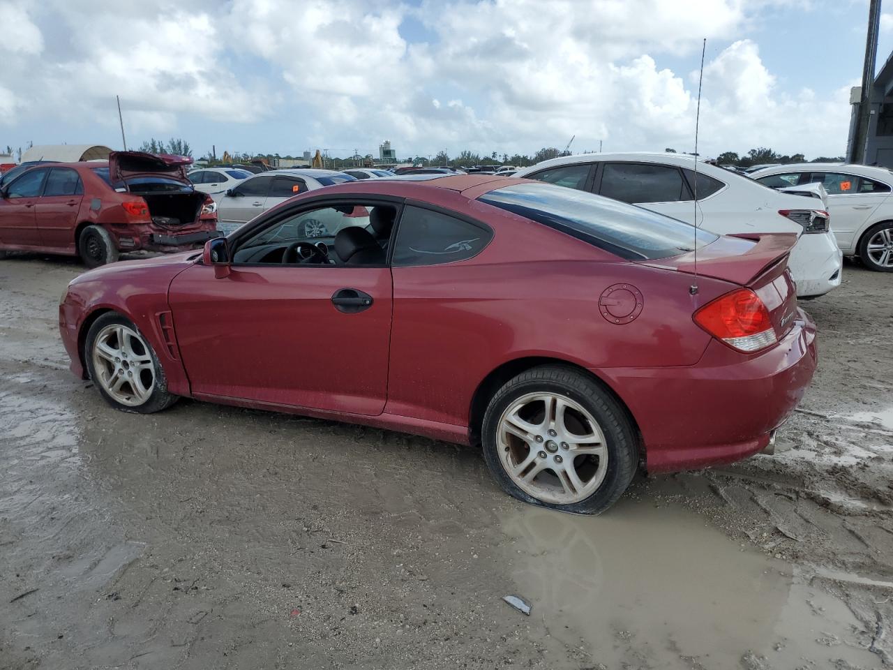 Lot #3003552133 2005 HYUNDAI TIBURON GT