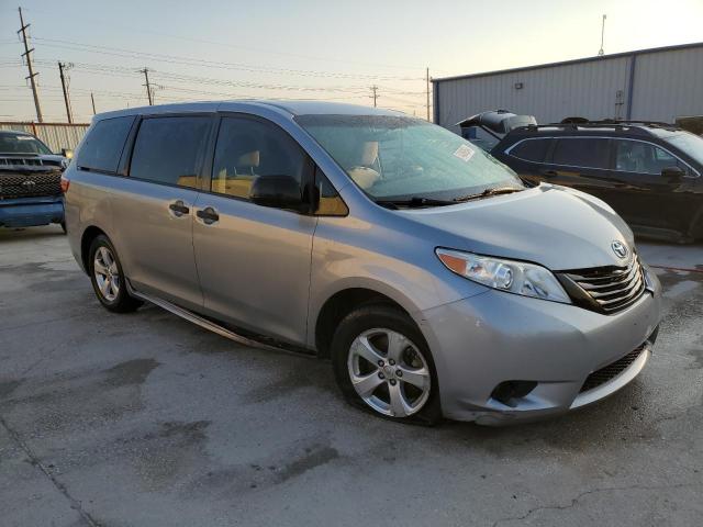 VIN 5TDZZ3DC1HS856189 2017 Toyota Sienna no.4