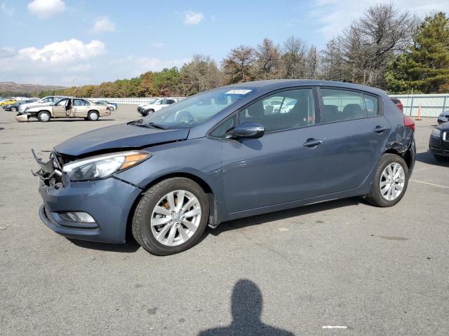 VIN KNAFX5A83G5493903 2016 KIA Forte, EX no.1