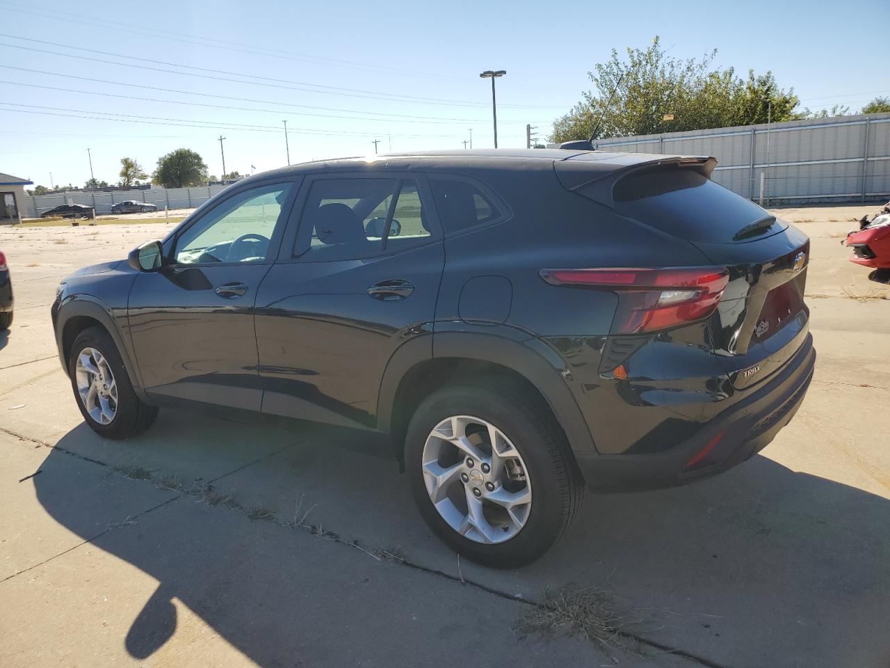 Lot #2955432511 2025 CHEVROLET TRAX LS