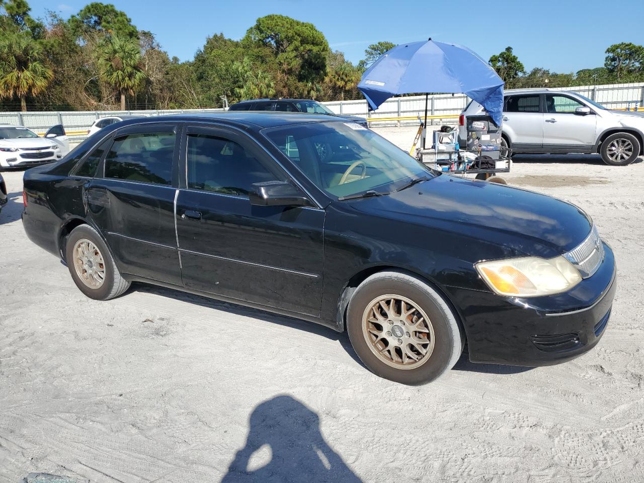 Lot #2933504728 2000 TOYOTA AVALON XL