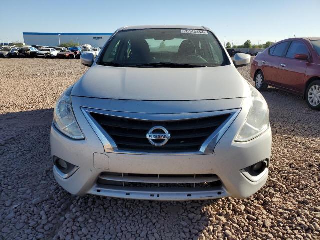 VIN 3N1CN7AP0JL851368 2018 Nissan Versa, S no.5