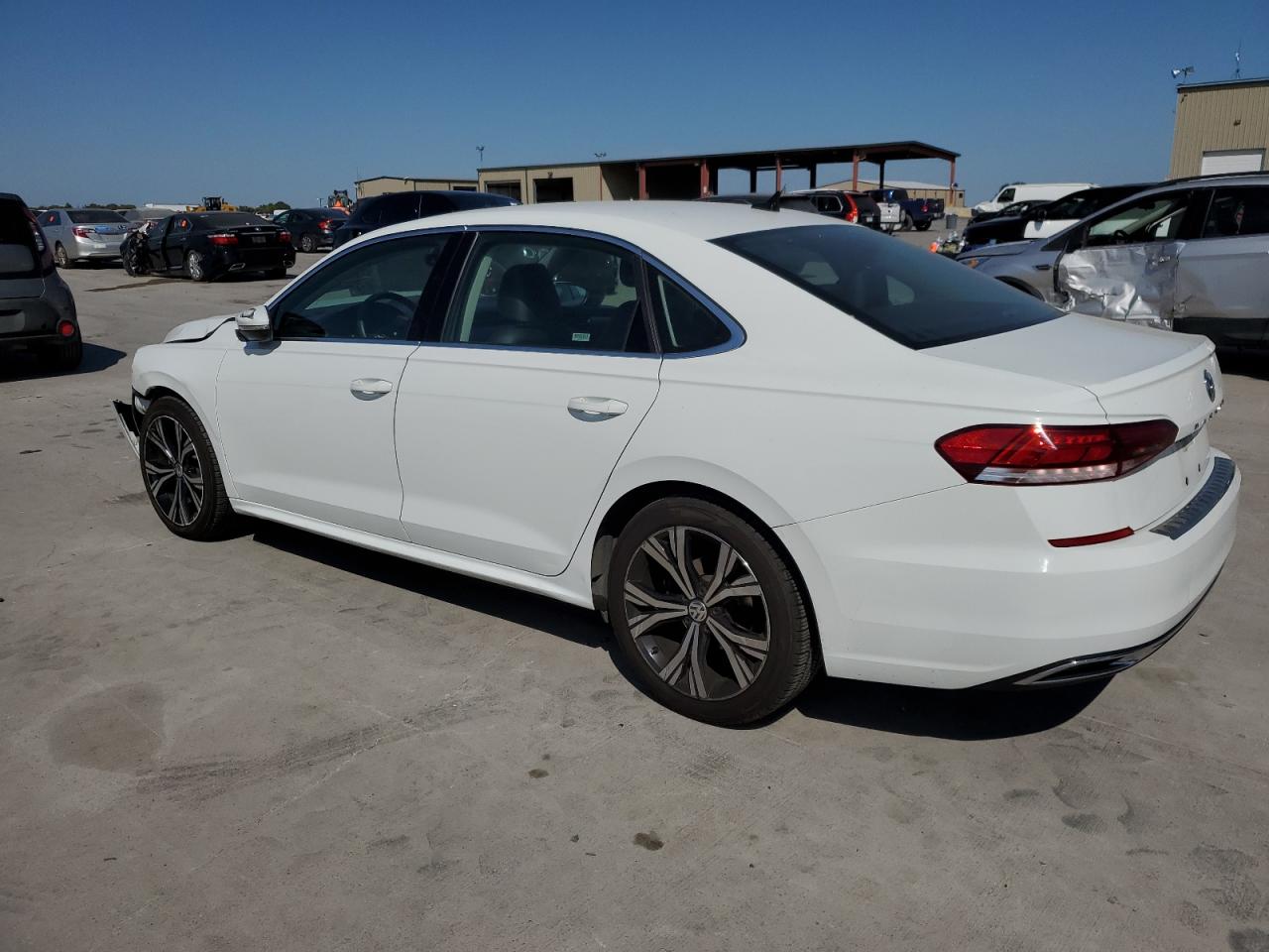 Lot #2955562631 2021 VOLKSWAGEN PASSAT SE