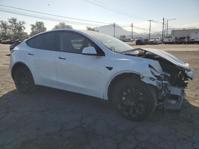 VIN 5YJYGDEE0MF161272 2021 Tesla MODEL Y no.4