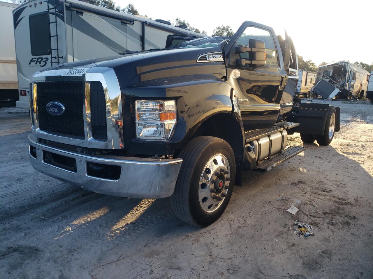 Lot #2955398698 2019 FORD F750 SUPER