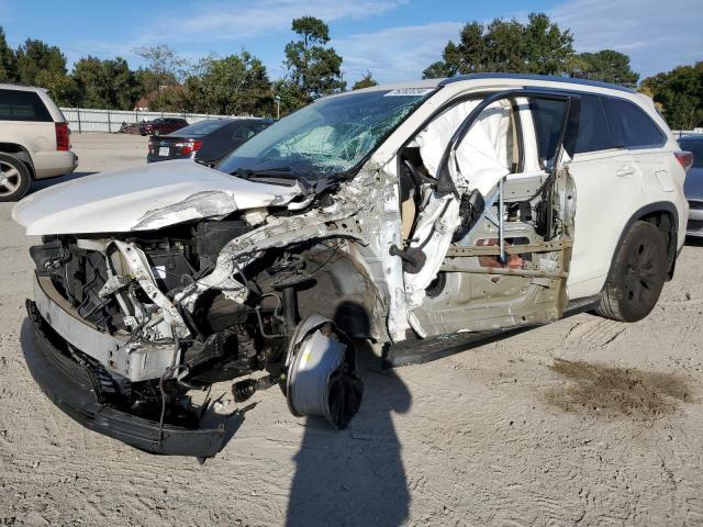 VIN 5TDJKRFH0ES067721 2014 Toyota Highlander, Xle no.1