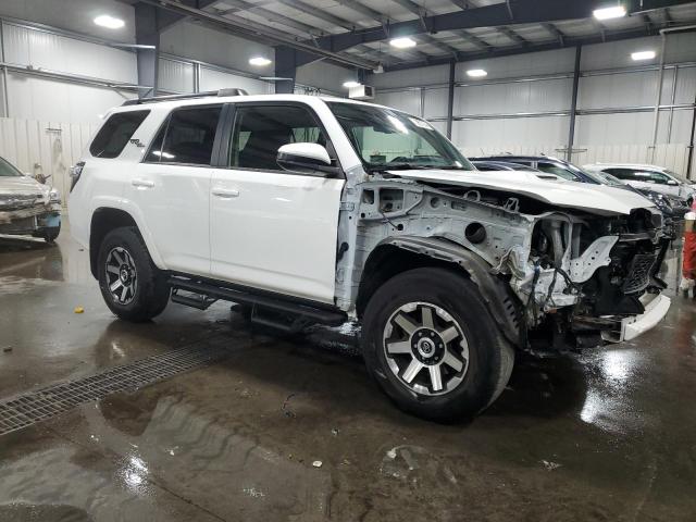 2020 TOYOTA 4RUNNER SR - JTEBU5JR6L5770648