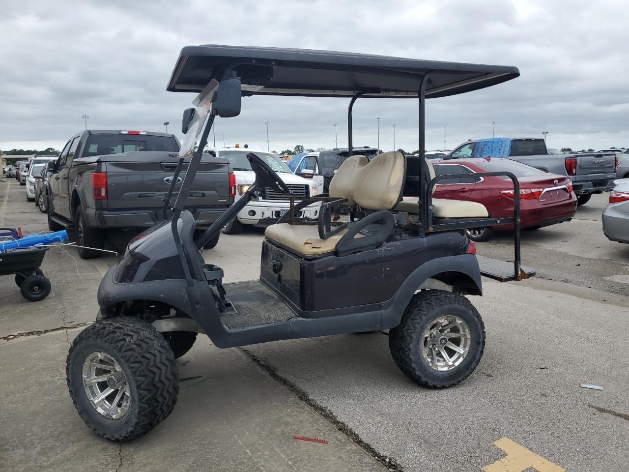 Lot #2947714318 2014 CLUB GOLF CART