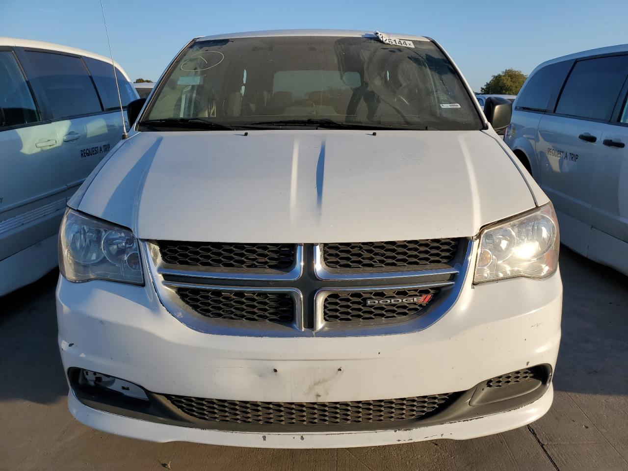 Lot #2925443414 2017 DODGE GRAND CARA