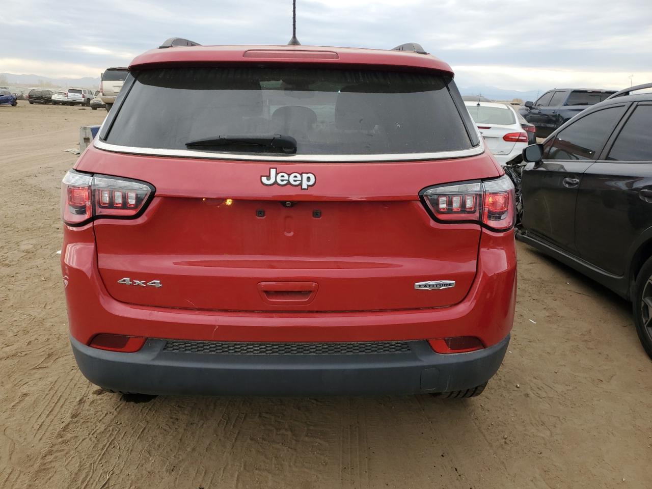 Lot #3021051253 2017 JEEP COMPASS LA