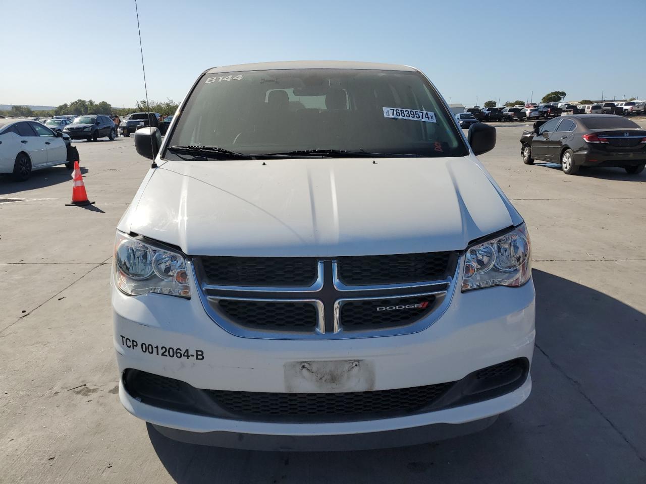 Lot #2940079462 2018 DODGE GRAND CARA