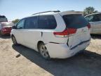 TOYOTA SIENNA LE снимка