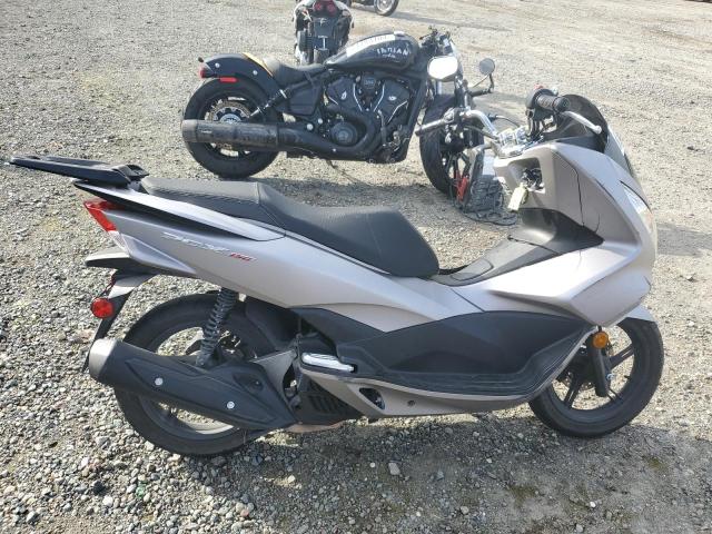 2016 HONDA PCX 150 - RLHKF1805GY100690