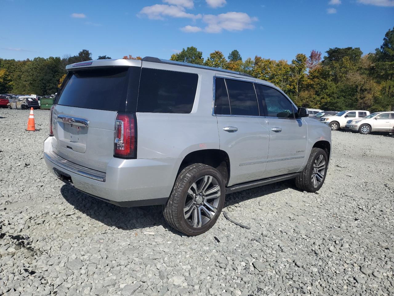 Lot #2960191110 2020 GMC YUKON DENA