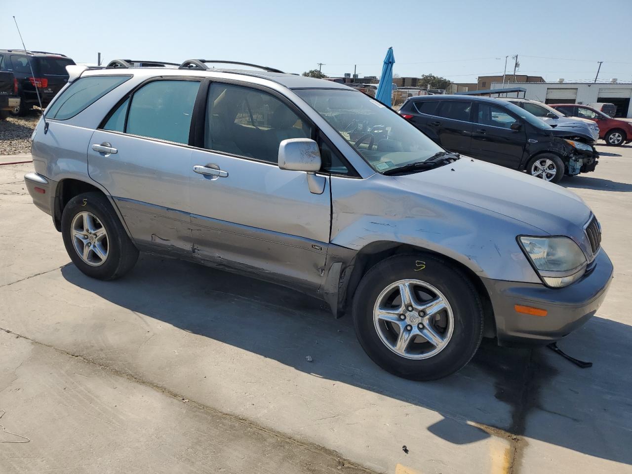 Lot #2938266685 2002 LEXUS RX 300