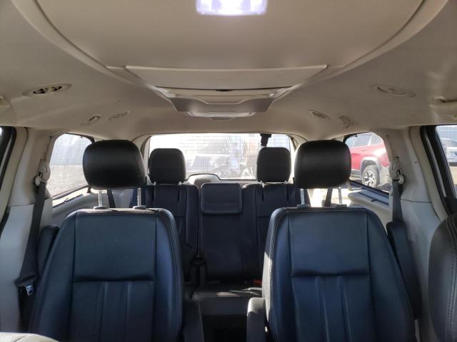 2015 CHRYSLER TOWN & COU - 2C4RC1CG7FR699798