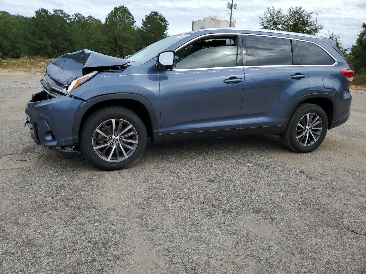 Lot #2974741151 2019 TOYOTA HIGHLANDER