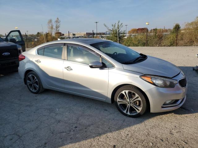 VIN KNAFZ4A80E5070682 2014 KIA Forte, EX no.4