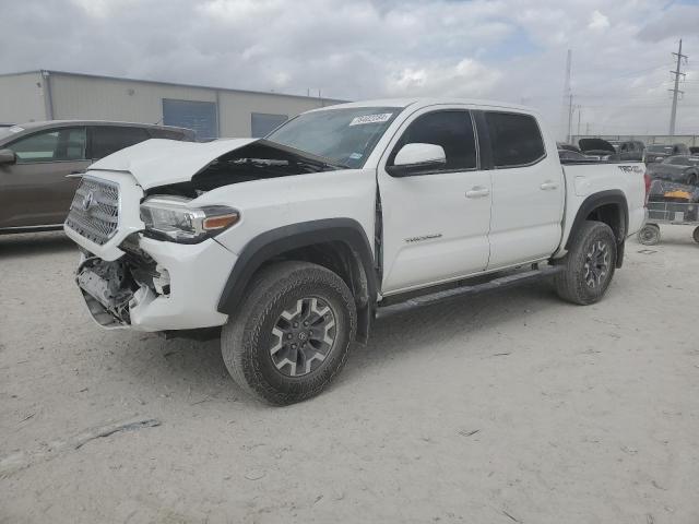 VIN 5TFAZ5CN0HX022808 2017 Toyota Tacoma, Double Cab no.1