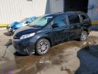 TOYOTA SIENNA XLE снимка