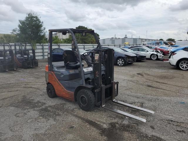 TOYOTA FORKLIFT 2015 orange   M1AF30 photo #1