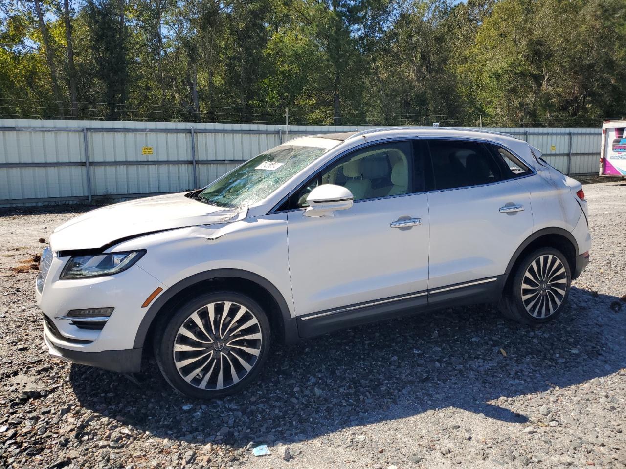 Lot #3006459118 2019 LINCOLN MKC BLACK