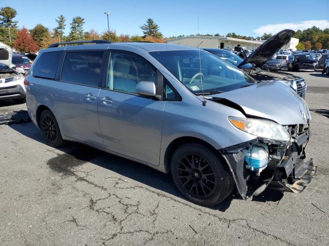 VIN 5TDJK3DC1ES084726 2014 Toyota Sienna, LE no.4