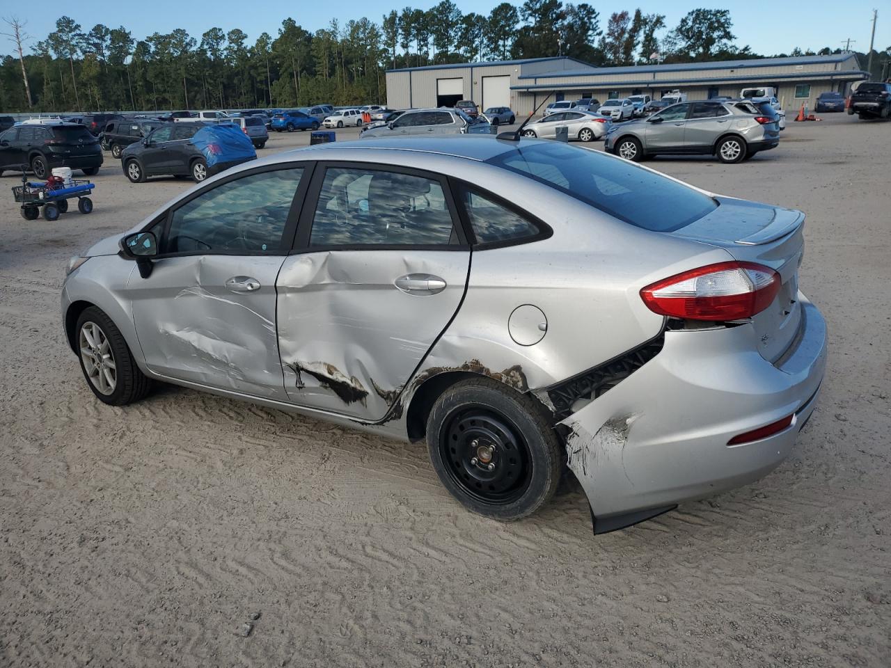 Lot #2909610406 2019 FORD FIESTA SE