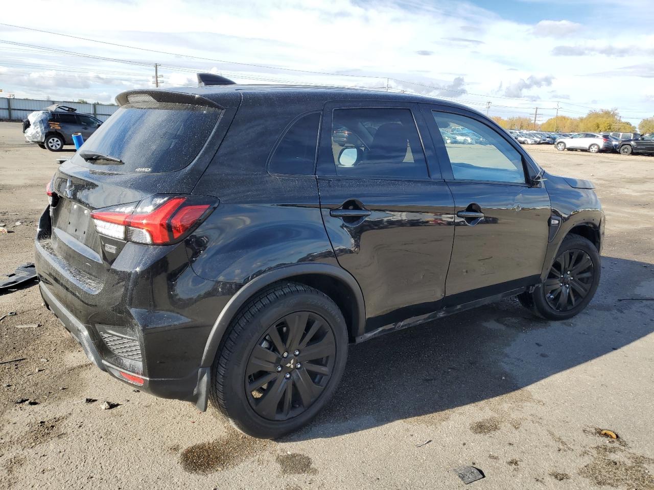 MITSUBISHI OUTLANDER ES